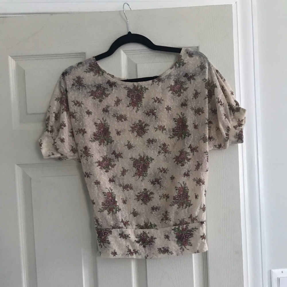 Floral print top